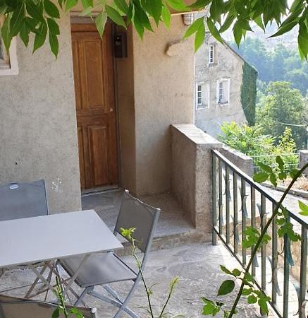Appartement De Charme Vieille Ville Корт Экстерьер фото